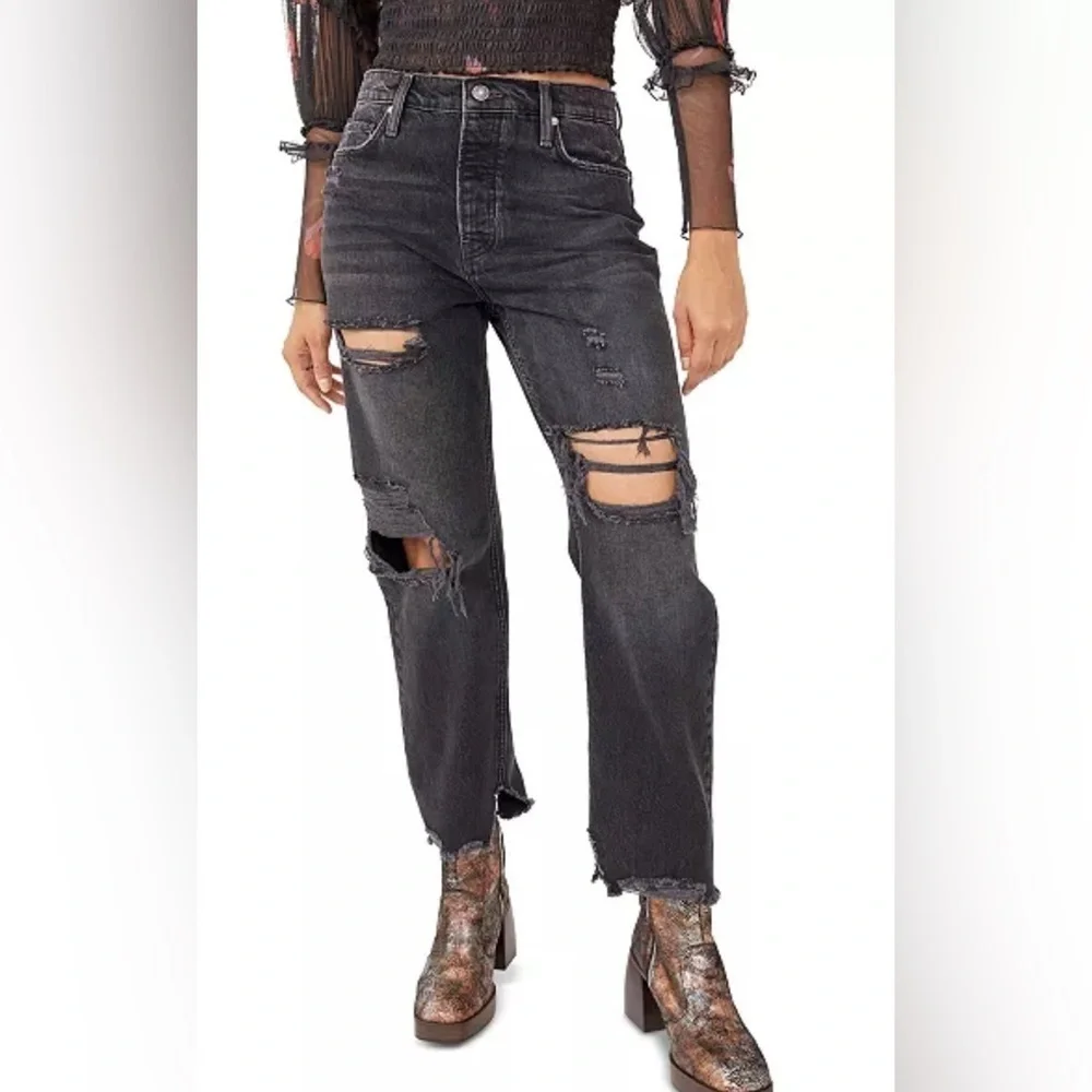NWT we the Free people Tapered baggy boyfriend black ripped distressed jeans 24